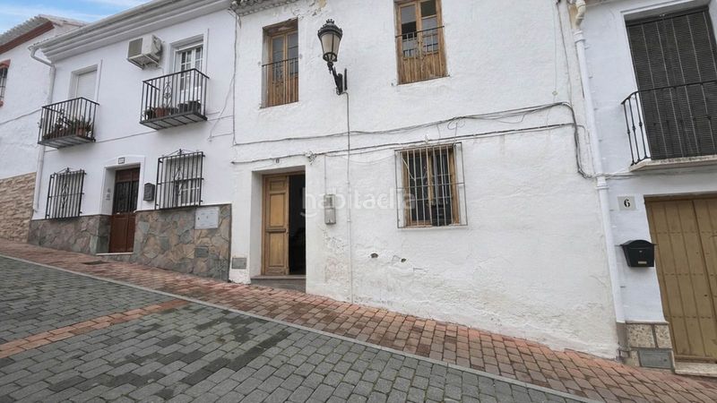 Foto bd28cc27-b281-49e0-9e0a-07b7c4545b30. Casa adossada a Colmenar