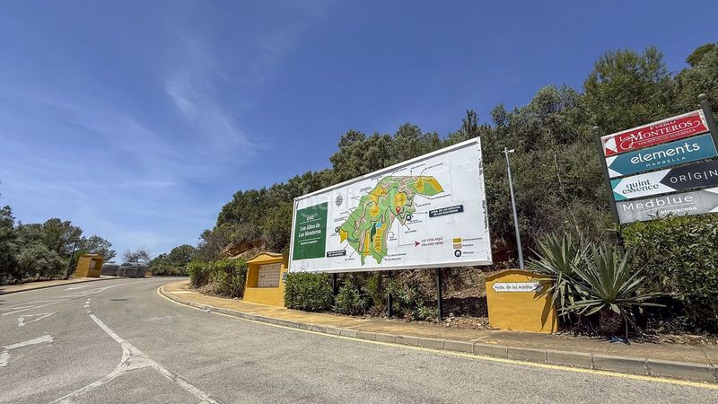 Foto bbab236b-6fa4-4959-8043-46d2375d4865. Ático en Alto de los Monteros Marbella