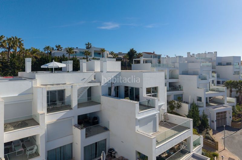 Foto 0effb3d7-eeee-40a1-a7c1-79aeec7b701f. Àtic amb aparcament piscina a Hacienda Torrequebrada Benalmádena