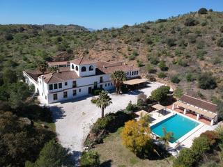 Masia a Almogía