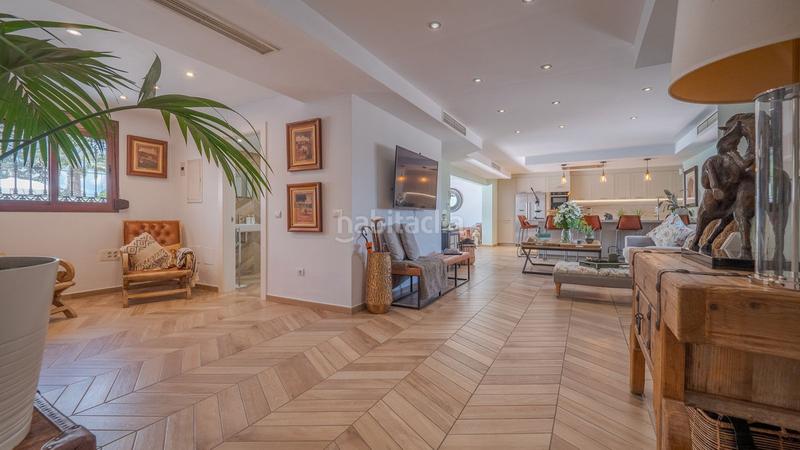 Foto 4dadb848-5de4-46bc-9cc9-2402bb5d80c0. Mas avec parking piscine dans Coín