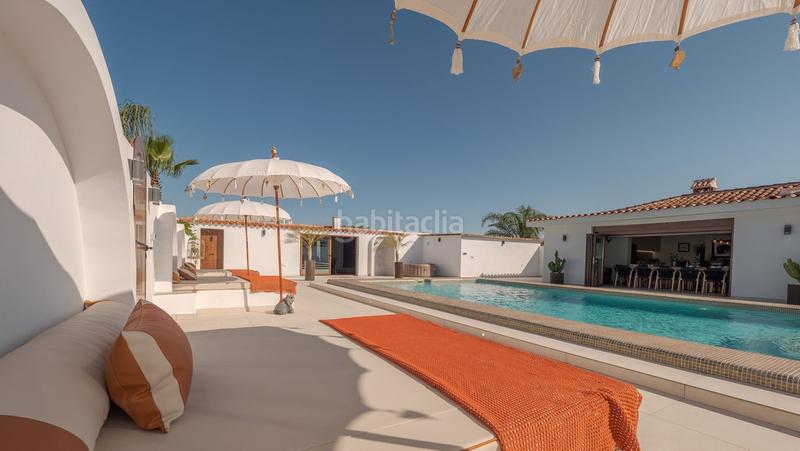 Foto 6cabbdf6-6d0d-47b3-8fde-a398e210d3ac. Mas avec parking piscine dans Coín