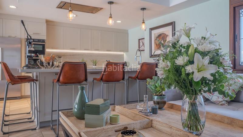 Foto fb33997b-7b9e-42e5-9a3b-ad3db9bad375. Mas avec parking piscine dans Coín