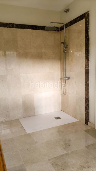 Foto b94e341a-c8f9-4a34-88ec-da7338a8385b. Masia amb aparcament a Coín