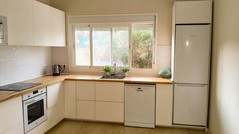 Foto f495b51e-ce27-4b5e-88ca-8bf49da02a41. Masia amb aparcament a Coín