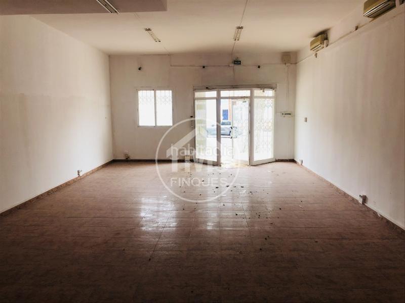 Foto 44b66599-202e-4e69-a681-7e5a79146b33. Local commercial dans avinguda califòrnia 21 dans Centre Miami Platja