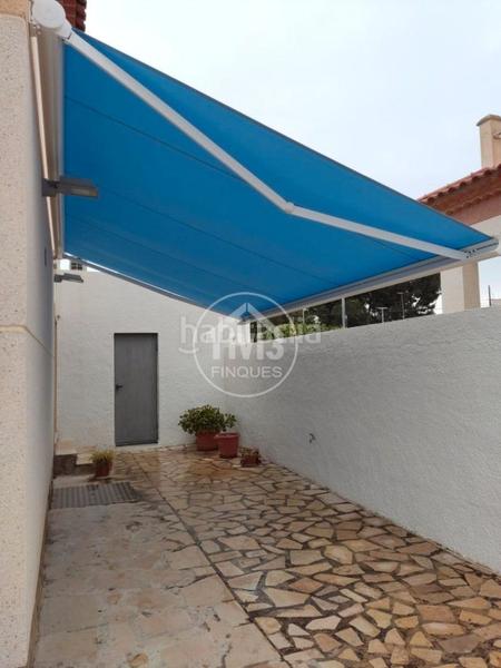 Foto 81a70a1d-966d-44c3-8d51-02d4b707a190. Maison jumelée avec chauffage dans Passeig Marítim Miami Platja