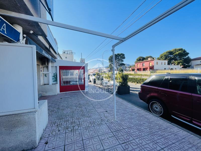 Foto 1d648217-53b5-4a3a-af26-881c815df427. Local comercial a Passeig Marítim Miami Platja
