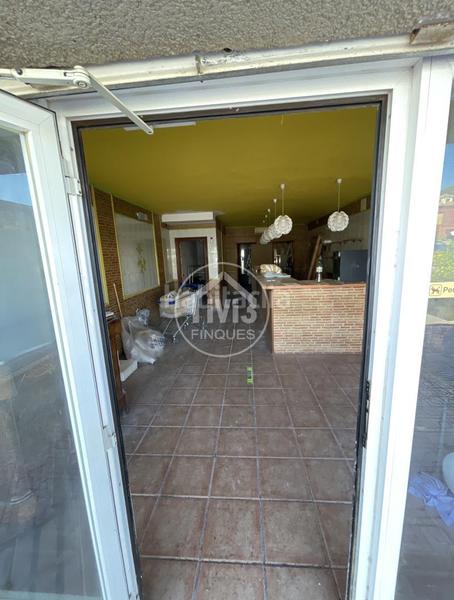 Foto d9403eba-59f0-421e-b66c-4dc1c6585405. Local comercial a Passeig Marítim Miami Platja