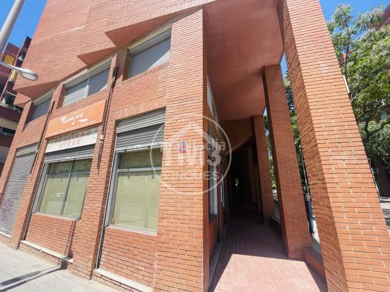 Foto af40a105-9bf8-453c-a1e5-cb0d28cf42af. Local comercial a Sant Joan-TV3 Sant Joan Despí
