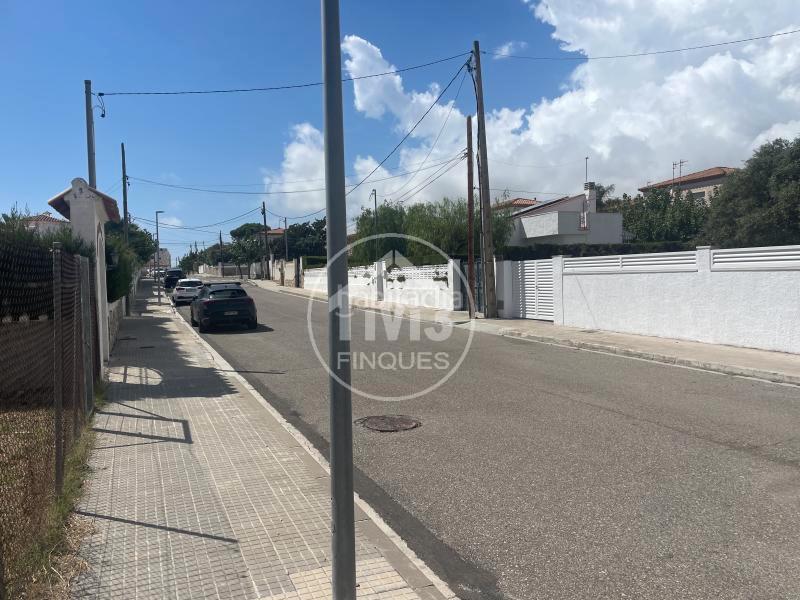 Foto 481499de-3266-41be-8cac-bf028904b115. Fondo rustico in Centre Miami Platja