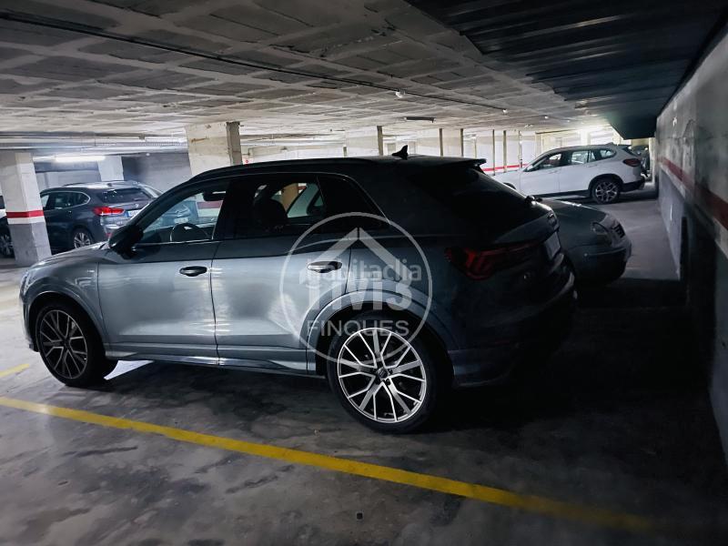 Foto 14308e17-9ef8-498d-b7fb-0b9d1375e2ea. Aparcament cotxe a Sant Joan-TV3 Sant Joan Despí