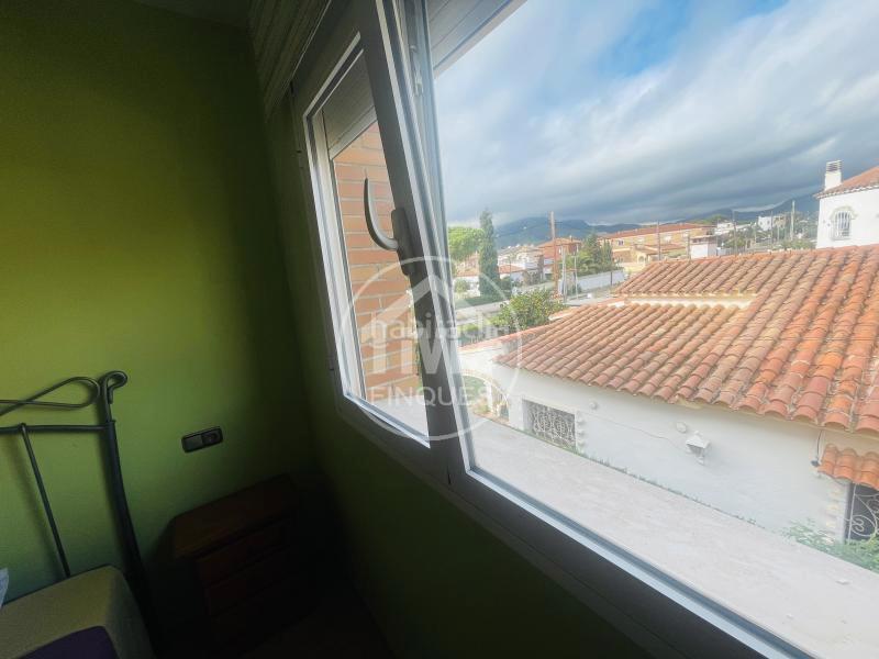 Foto b194d4d5-9b64-4d45-a53d-fa4861b38410. Piccolo appartamento con riscaldamento parcheggio in Miami Platja