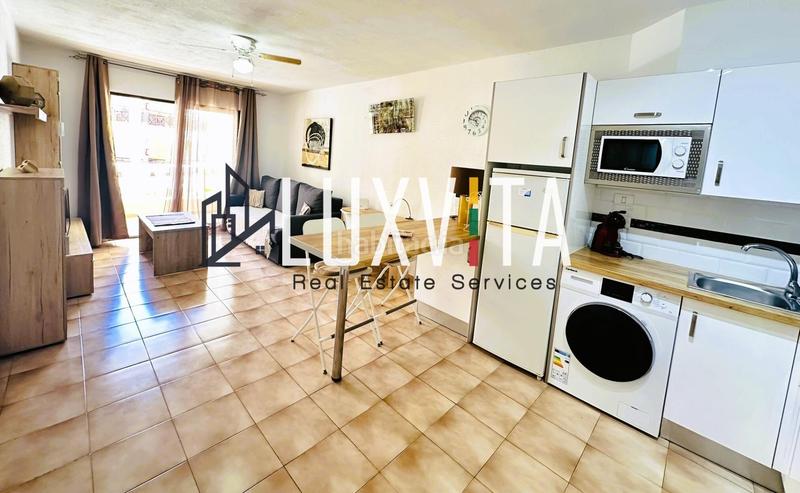 Foto 10227a2c-f28c-4d95-9431-16ed909588d0. Apartament amb piscina a Los Cristianos Arona