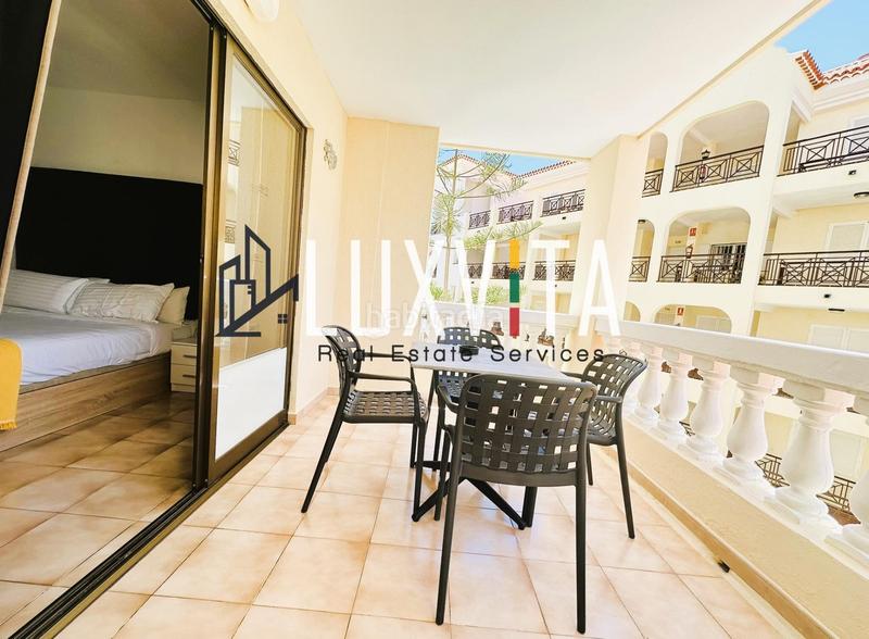 Foto 2da88502-6d24-4b10-a7bd-bed44989599a. Apartament amb piscina a Los Cristianos Arona