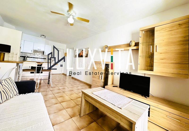 Foto 71458fa7-85ec-4ec5-9a75-9f367f937db9. Apartament amb piscina a Los Cristianos Arona