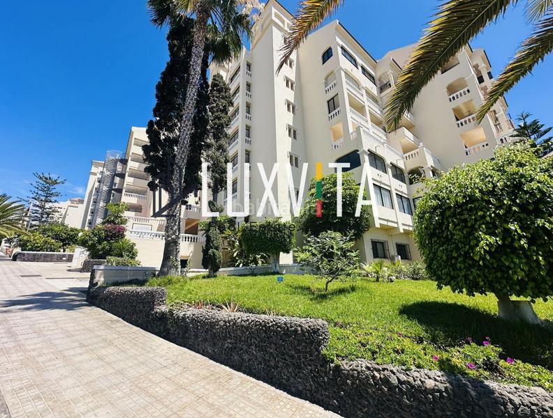 Foto 99a2a197-4ea8-4054-a1da-4f36771c6d28. Apartament amb piscina a Los Cristianos Arona