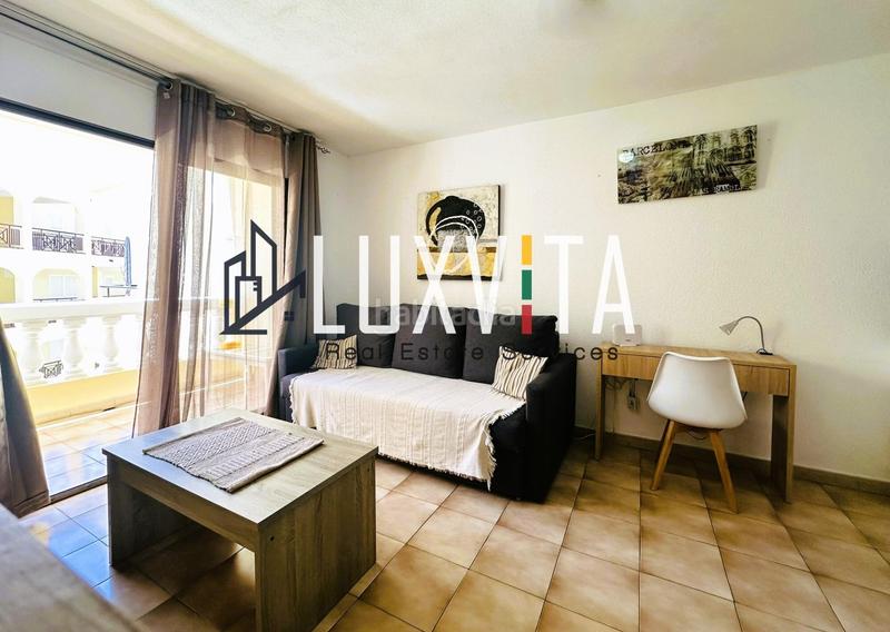 Foto a56bc0ae-e8df-4509-989f-1acd4ddfd0c1. Apartament amb piscina a Los Cristianos Arona
