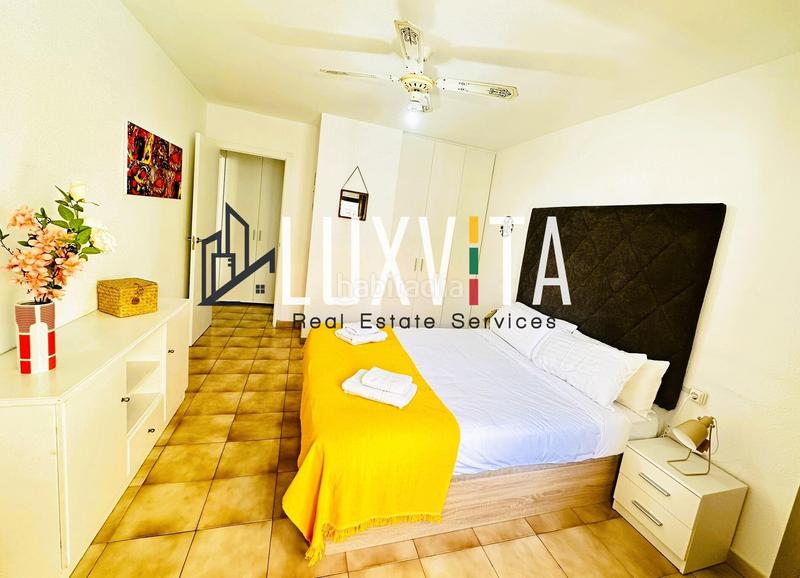 Foto f8651cd0-690e-400b-85d5-81fbb89a33e2. Apartament amb piscina a Los Cristianos Arona