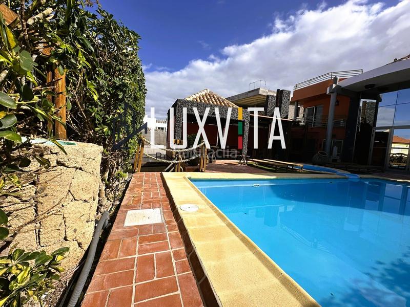 Foto e6796967-79d2-40d3-9932-a8ab0f3cc268. Xalet amb calefacció aparcament piscina a Playa Fañabé Alto Adeje