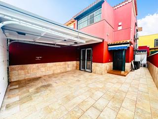 Casa adossada  Calle boreal (rosas). Magnifico adosado de tres dormitorios y garaje privado