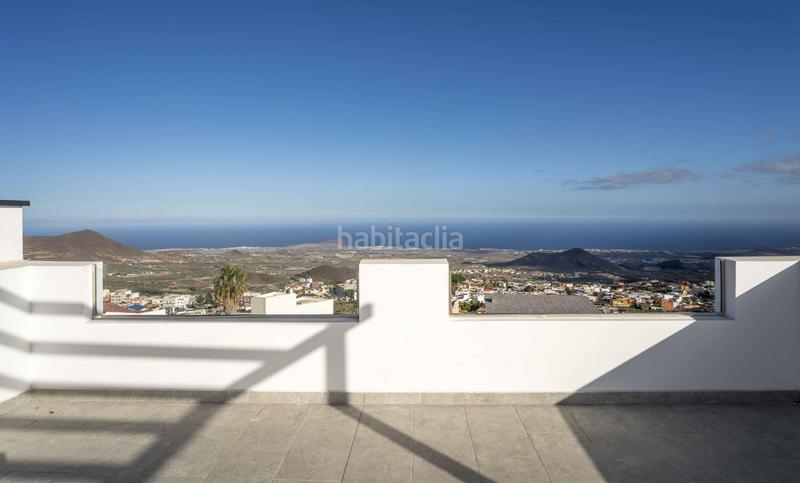 Foto 0b8f59ce-266c-4f01-adb3-4063d31c32c7. Casa adossada amb aparcament a San Miguel San Miguel de Abona