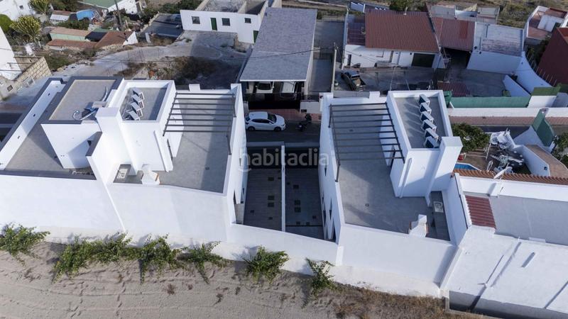 Foto b573b5a1-6664-413c-99f4-03875028d3a4. Casa adossada amb aparcament a San Miguel San Miguel de Abona