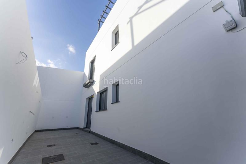Foto bdbf3f7f-0b0f-4a6e-874a-4e21fb641b46. Casa adossada amb aparcament a San Miguel San Miguel de Abona