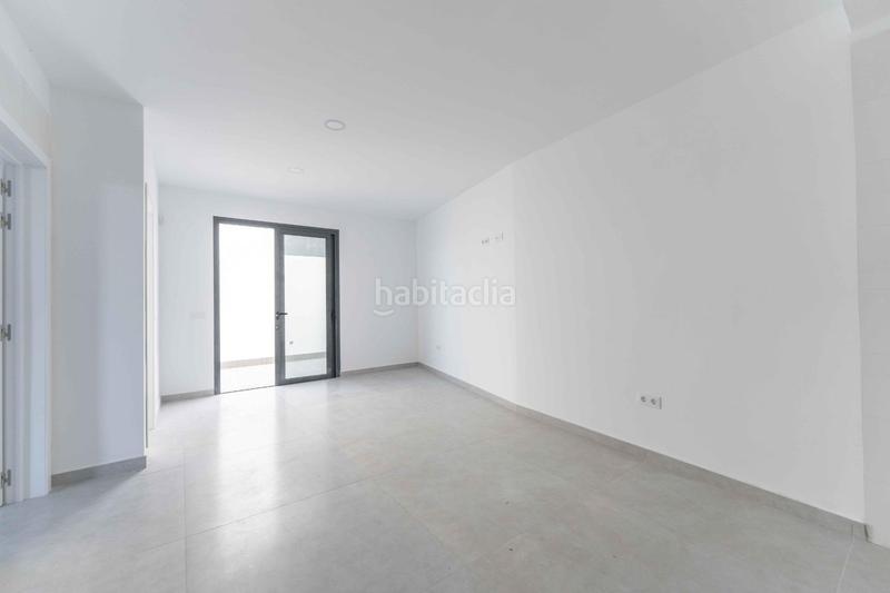 Foto f7d41f26-f52c-42e8-bf80-842a14453f98. Casa adossada amb aparcament a San Miguel San Miguel de Abona
