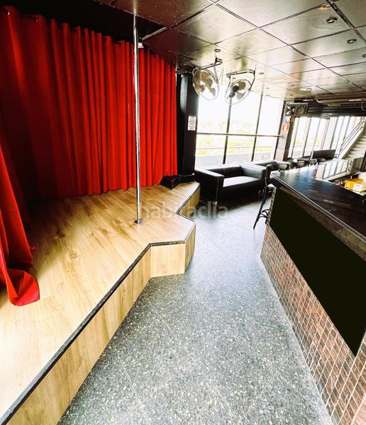 Foto 17837938-bd82-4ac1-92d4-39d4aba82e46. Locale commerciale in avenida de rafael puig lluvina 3 in Arona