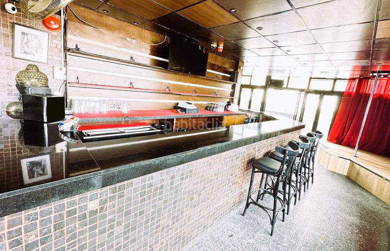 Foto da7c4fc6-b35e-4394-a169-402b25240390. Locale commerciale in avenida de rafael puig lluvina 3 in Arona