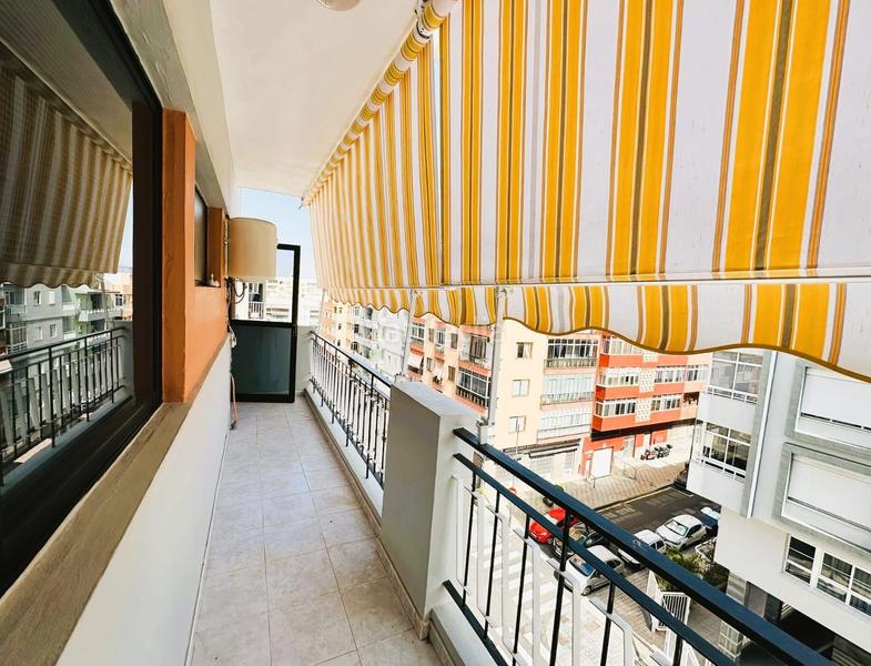 Foto dc4ff2cc-f36d-4b7c-9146-00368d1f8159. Apartamento en calle felipe pedrell 19 oportunidad única ! amplio apartamento de 4 dormitorios en cruz del señor en Santa Cruz de Tenerife