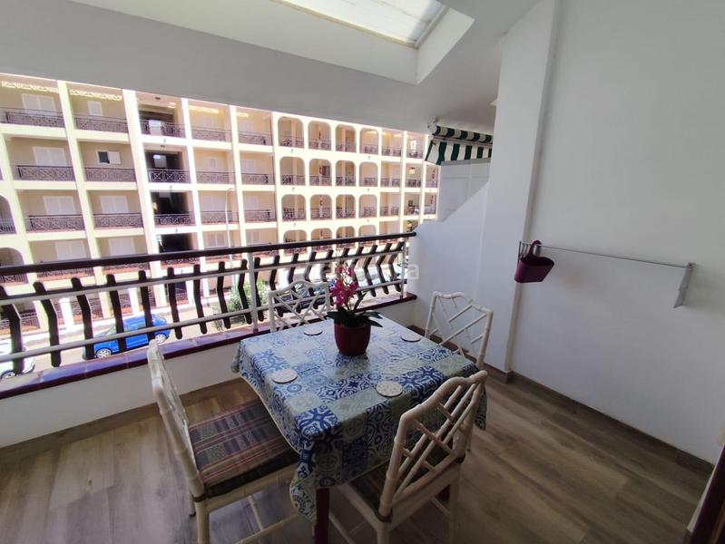 Foto 42a424f9-44f7-4bec-b03c-dd3193a47f72. Apartamento en calle rodeo 9 encantador apartamento en Los Cristianos con licencia vacacional ideal para inversión en Arona