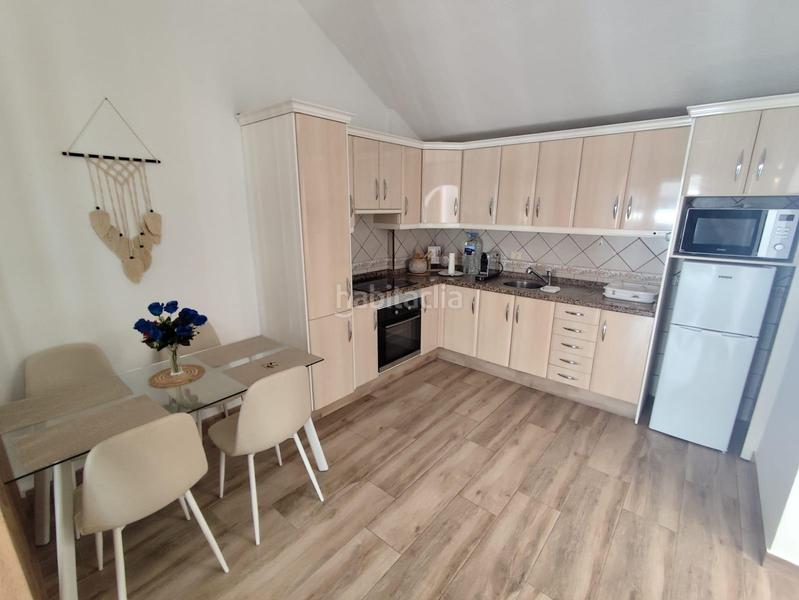 Foto 97e39d52-cb60-4437-95c7-009ba6a2cbf0. Apartamento en calle rodeo 9 encantador apartamento en Los Cristianos con licencia vacacional ideal para inversión en Arona