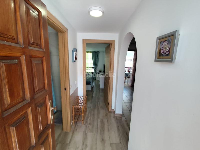 Foto d1bb5f8b-09bf-4f2c-a1b8-db79264d7dce. Apartamento en calle rodeo 9 encantador apartamento en Los Cristianos con licencia vacacional ideal para inversión en Arona