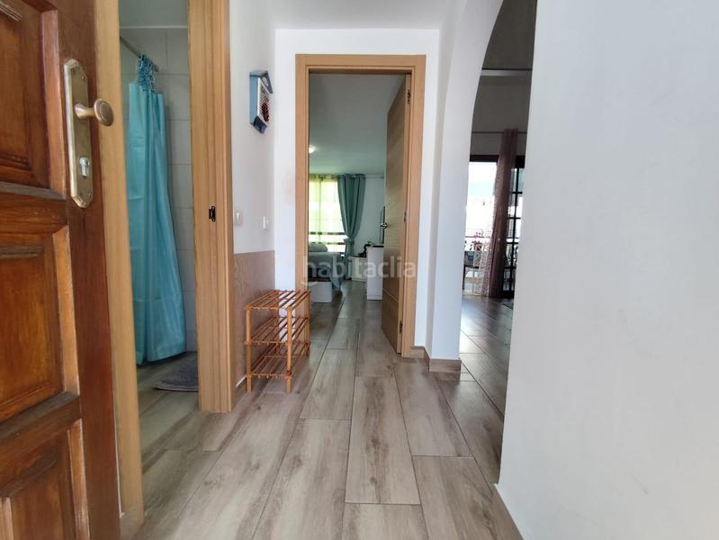 Foto ff073aad-5aca-4977-98cb-c004001e9fae. Apartamento en calle rodeo 9 encantador apartamento en Los Cristianos con licencia vacacional ideal para inversión en Arona