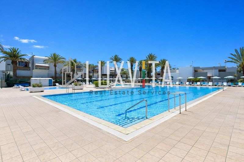 Foto 7c08e921-d567-4eae-9aa5-b487783271d0. Apartament amb aparcament piscina a Costa del Silencio Arona