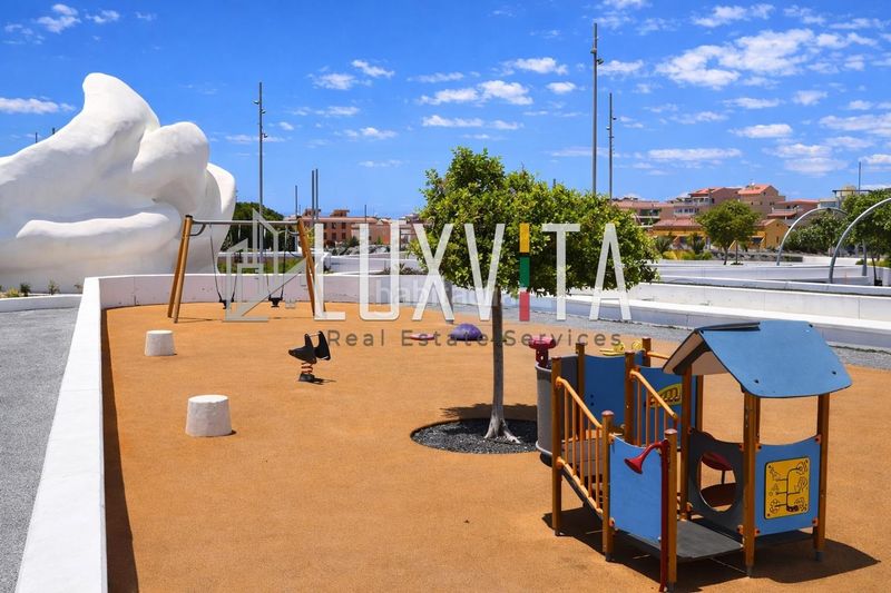 Foto b4188fa3-bd9d-4f5e-9c8e-a9569264bd7c. Apartament amb aparcament piscina a Costa del Silencio Arona