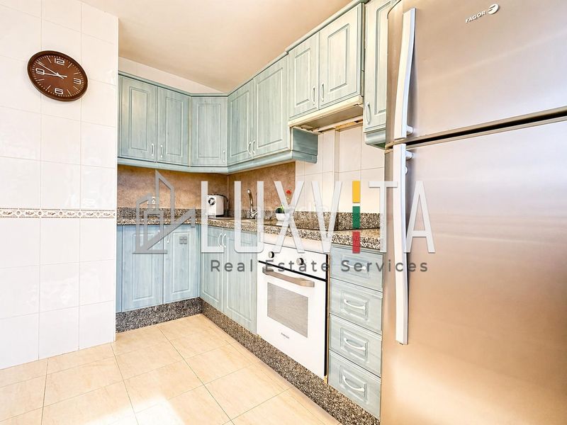 Foto b751dae6-2671-48eb-9f25-941e1935e01e. Apartament amb aparcament a Alcalá Guía de Isora
