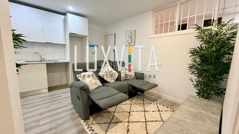 Foto f2555333-3294-46d5-8fa9-5da5353940db. Apartament amb piscina a Los Cristianos Arona