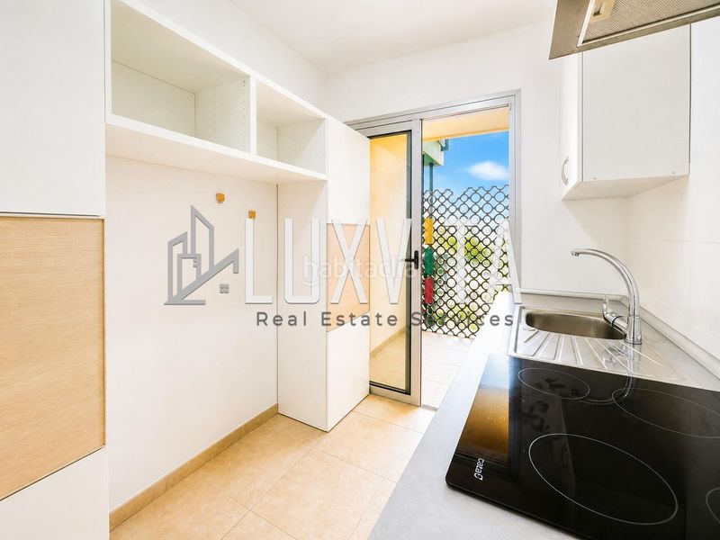 Foto 369264fe-4967-4025-9b04-c16fb6166d88. Apartament amb aparcament piscina a Los Cristianos Arona