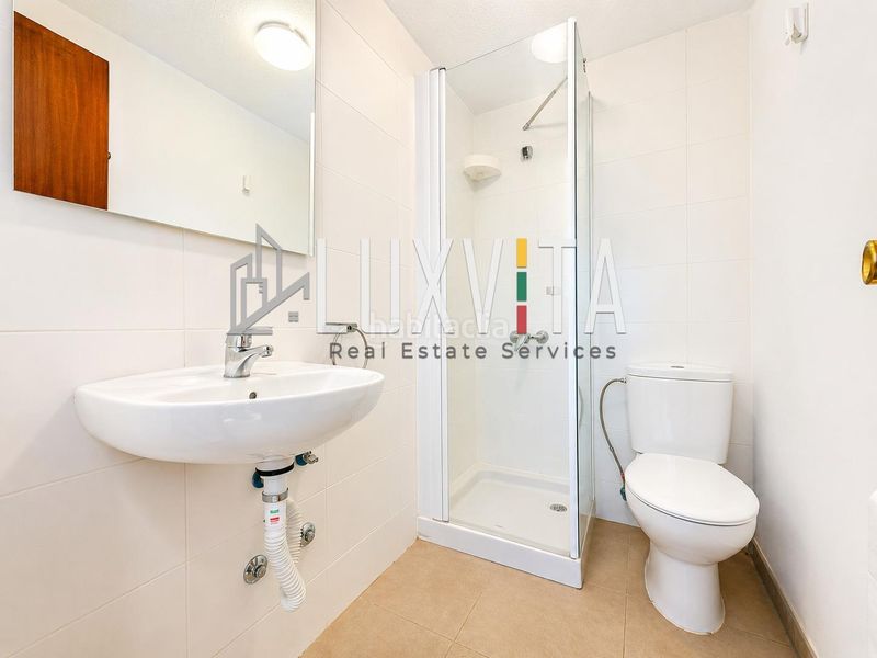 Foto 9e27503b-8def-4d6c-99a9-7ec32dfe48dc. Apartament amb aparcament piscina a Los Cristianos Arona