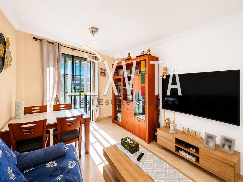 Foto c443b537-6e16-4351-8378-cb02e7b980d6. Apartament amb aparcament a Valle San Lorenzo Arona