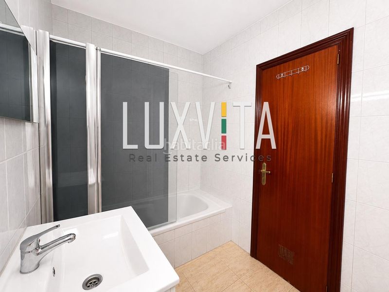 Foto e6d54d38-cdd1-4407-bfed-3f8f44cb7898. Apartament amb piscina a Playa Fañabé Alto Adeje
