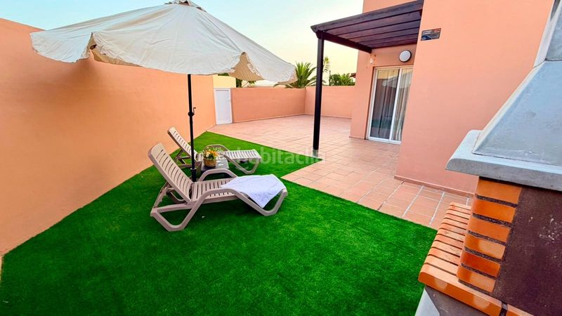 Foto b3808622-c376-49d7-9725-0bf404d48bab. Casa adossada amb aparcament piscina a Palm - Mar Arona