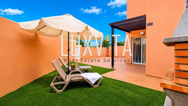 Foto c0559d87-bc0c-4952-a590-484f40784b51. Casa adossada amb aparcament piscina a Palm - Mar Arona