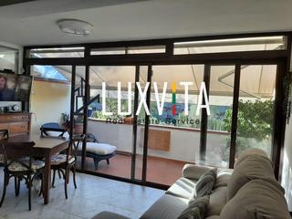 Maison jumelée à Calle del cardón 5. Chalet adosado en mirador del roque el madroñal con vistas al ma