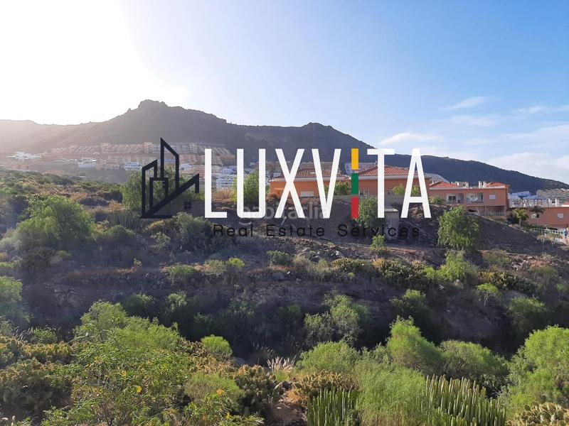 Foto d214c510-a3c9-4921-8fd2-77baf4b054cd. Maison jumelée dans calle del cardón 5 dans Playa Fañabé Alto Adeje