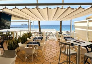 Traspàs Local Comercial a Paseo habana la 11. Traspaso de restaurante en primera linea playa de los cristianos