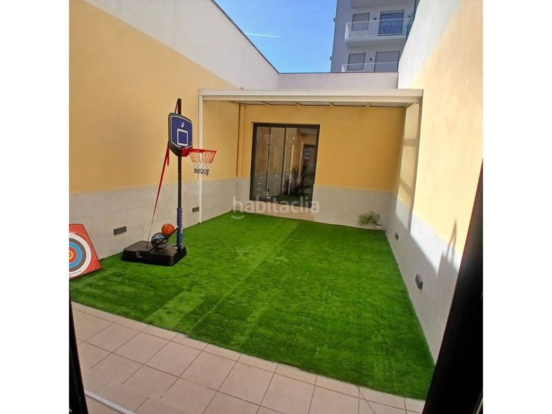 Foto 83cb3eaf-92c7-4357-8766-ba22b256cf3d. Casa amb calefacció aparcament a Ca n'Aurell Terrassa